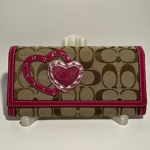 🩷🤍 Coach Wallet